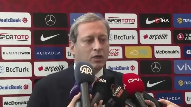 Burak Elmas: Falcao ve Feghouli'den kulüp bulmalarını istedik