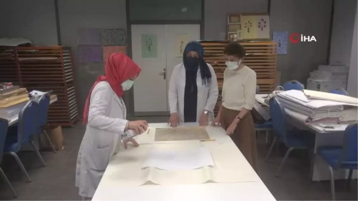 Cami duvarlar 'akkase ebru' tekniği ile süsleniyor
