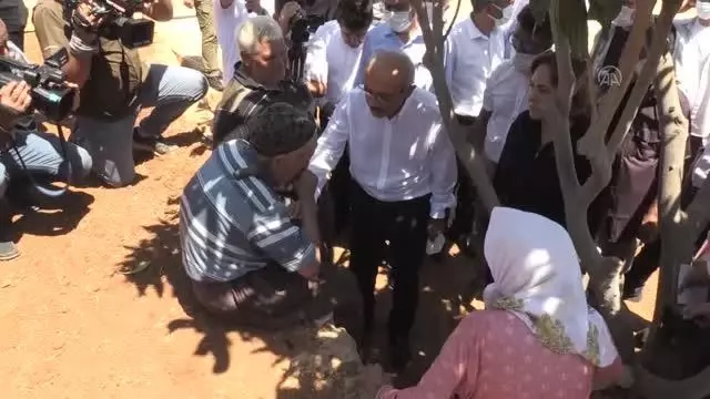 Son dakika haber... Cumhurbaşkanı Erdoğan, Mersin'deki orman yangınında evi zarar gören yaşlı kişiyle telefonda görüştü