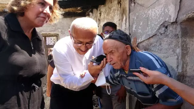 Son dakika haber... Cumhurbaşkanı Erdoğan, Mersin'deki orman yangınında evi zarar gören yaşlı kişiyle telefonda görüştü