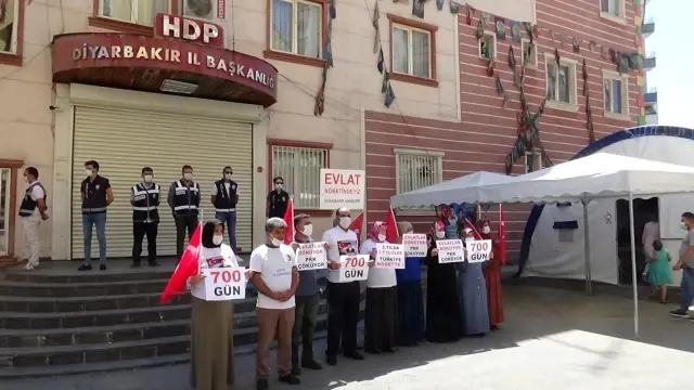 DİYARBAKIR - Diyarbakır anneleri 700 gündür evlatları için nöbette