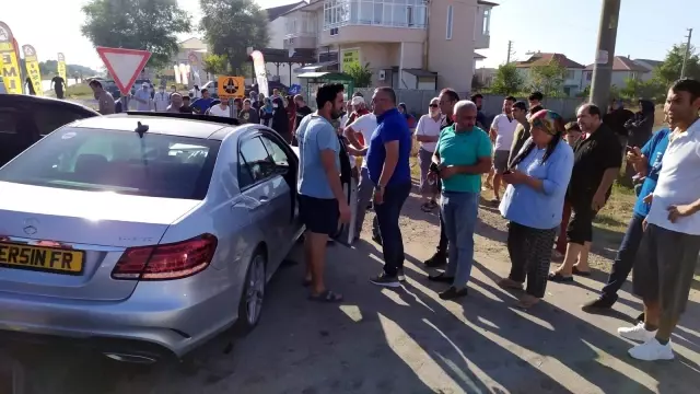 İki araç kavşakta kafa kafaya çarpıştı: 1 ölü, 5 yaralı