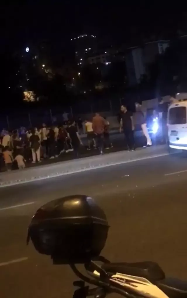 Son dakika haberleri... İstanbul'da feci kaza: 30 metre sürüklenen genç hayatını kaybetti