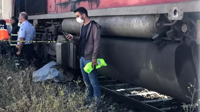 Kars'ta Doğu Ekspres'in altında kalan vatandaş hayatını kaybetti
