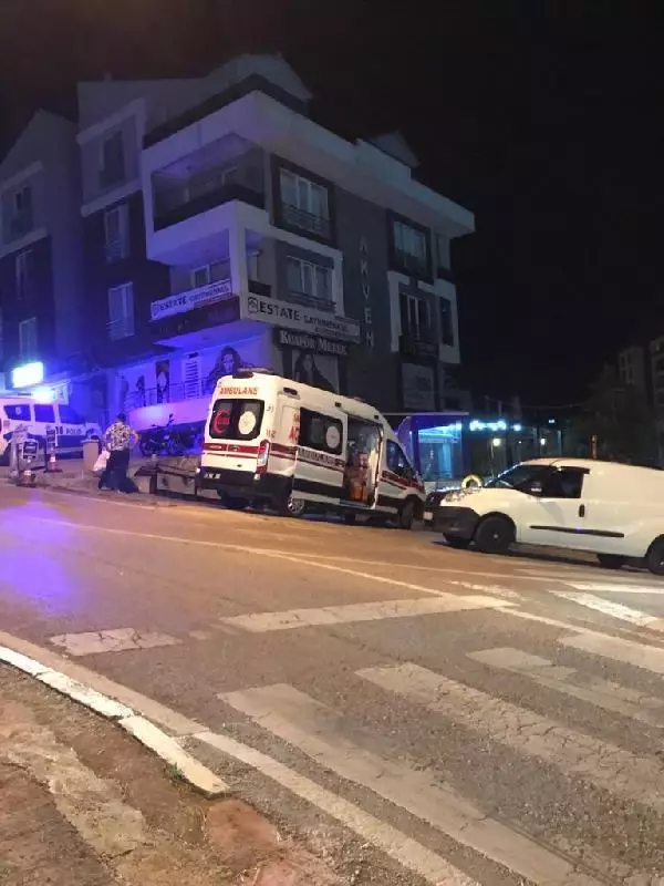 Son dakika gündem: KOCAELİ-KORKULUKLARIN KIRILMASIYLA 2'NCİ KATTAN DÜŞEN KADIN ÖLDÜ