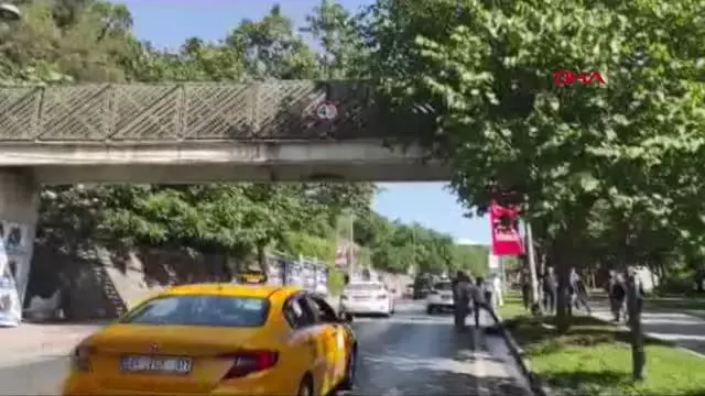 MAÇKA PARKI'NDA ÜST GEÇİTTEN DÜŞEN KADIN AĞIR YARALANDI