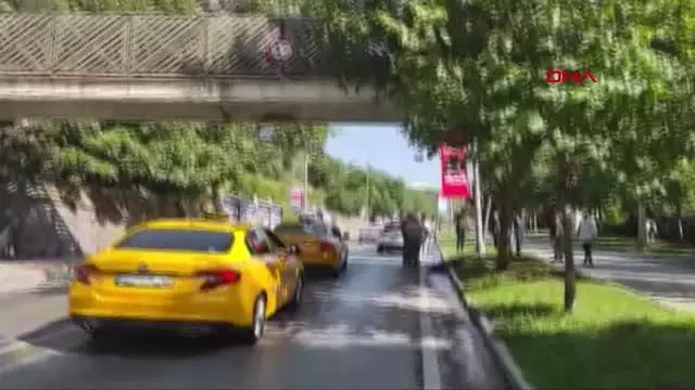 MAÇKA PARKI'NDA ÜST GEÇİTTEN DÜŞEN KADIN AĞIR YARALANDI