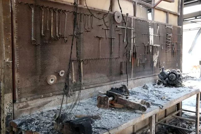 Manavgat yangınında safari tesisi küle döndü, işletme sahibi canını zor kurtardı