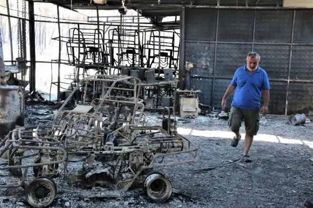 Manavgat yangınında safari tesisi küle döndü, işletme sahibi canını zor kurtardı
