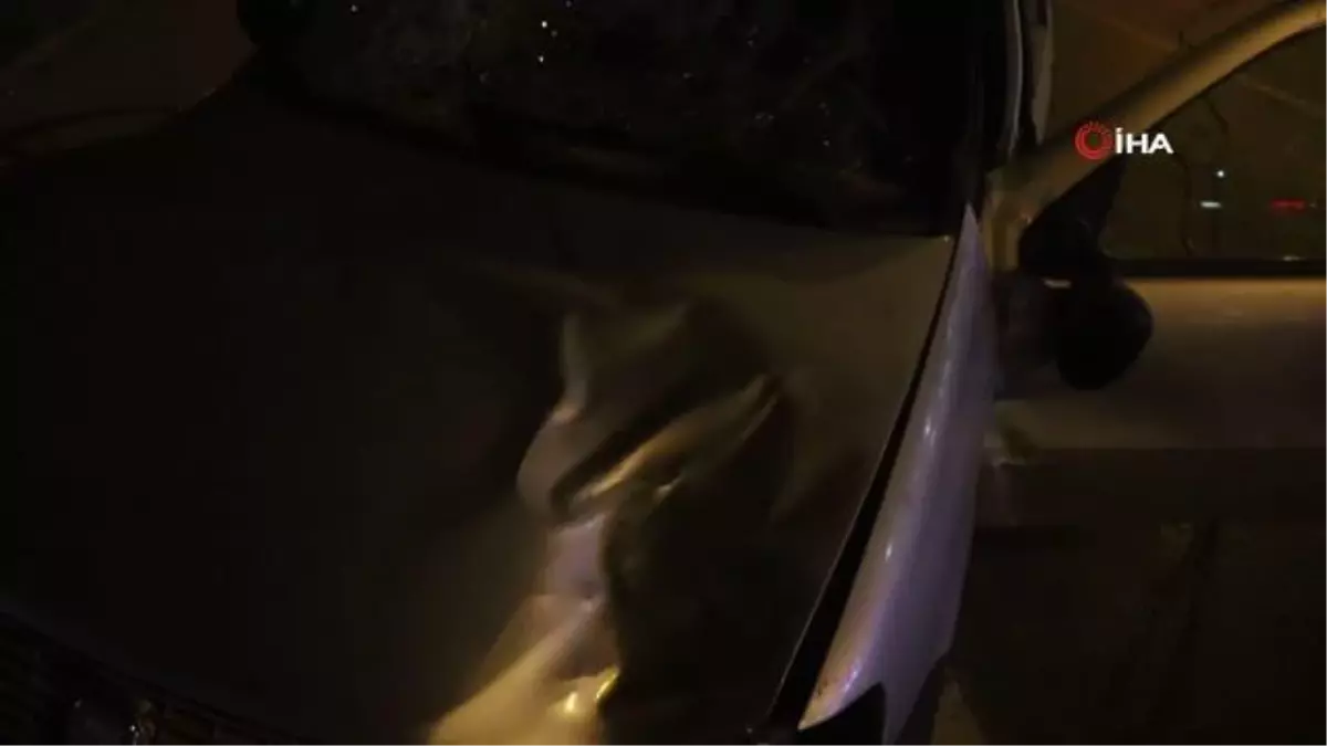 Önce çarptı sonra takla attı: 1'i ağır 2 yaralı