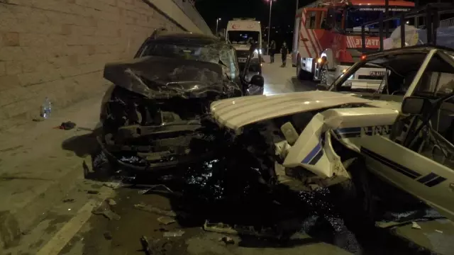 Soğanlık'ta sıkışmalı trafik kazası: 2 yaralı