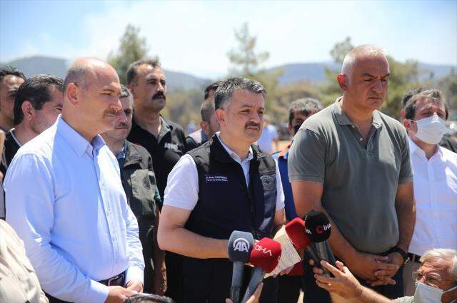 Son Dakika! Bakan Pakdemirli yangınlarla ilgili son durumu paylaştı: Antalya, Muğla'da mücadele devam ediyor, Isparta'da da yangın çıktı