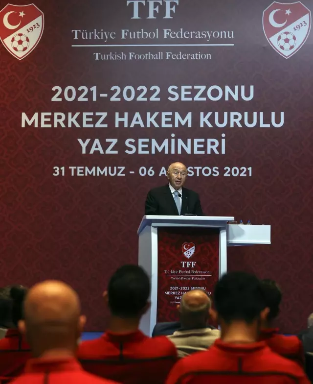 Şenol Güneş: VAR'a güvenerek değil, kendinize güvenerek hareket edin