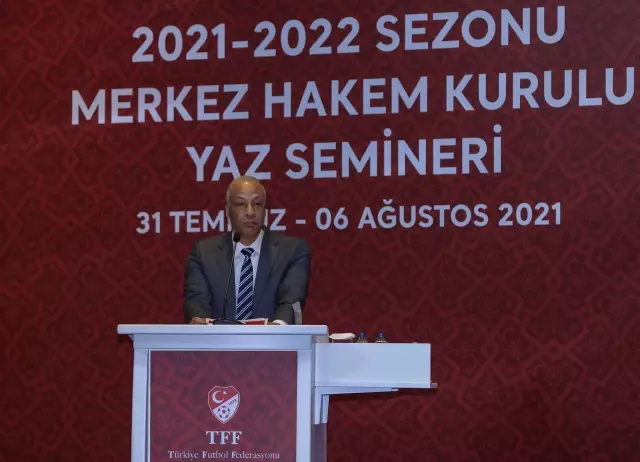 Şenol Güneş: VAR'a güvenerek değil, kendinize güvenerek hareket edin