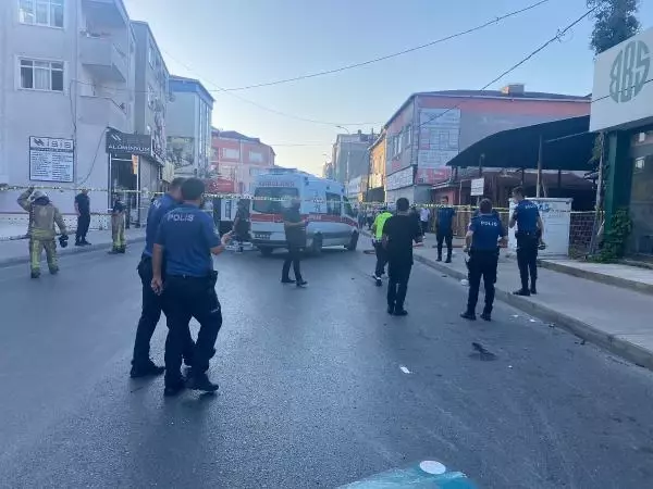 Son dakika haberleri! İSTANBUL-ÜMRANİYE'DE SERVİS MİNİBÜSÜ KAZASI GÜVENLİK KAMERASINDA 1 ÖLÜ, 5 YARALI