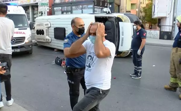 Son dakika haberleri! İSTANBUL-ÜMRANİYE'DE SERVİS MİNİBÜSÜ KAZASI GÜVENLİK KAMERASINDA 1 ÖLÜ, 5 YARALI