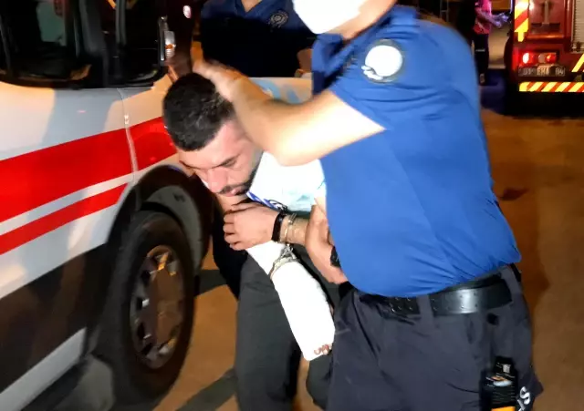 Karısını ve çocuklarını darp eden şüpheli, kapısı kırılarak girilen evde yakalandı