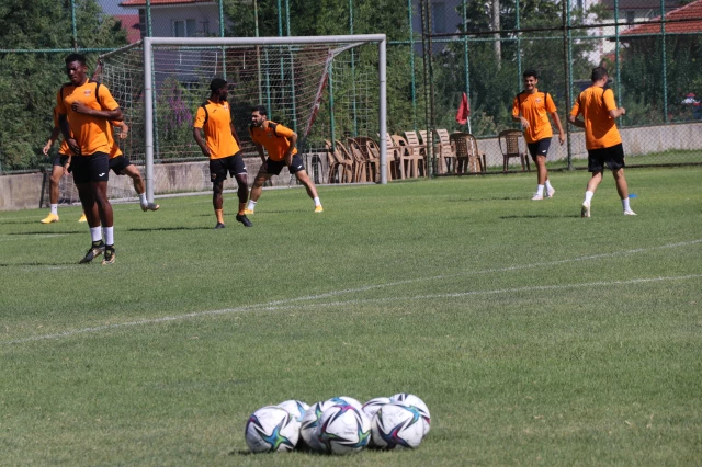 Adanaspor, yeni dönem hazırlıklarını Bolu'da sürdürüyor