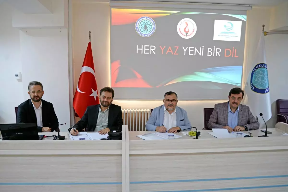 BUÜ İlahiyat Fakültesi ve Bursa İl Milli Eğitim Müdürlüğü'nden 'Her Yaz Yeni Bir Dil' Projesi