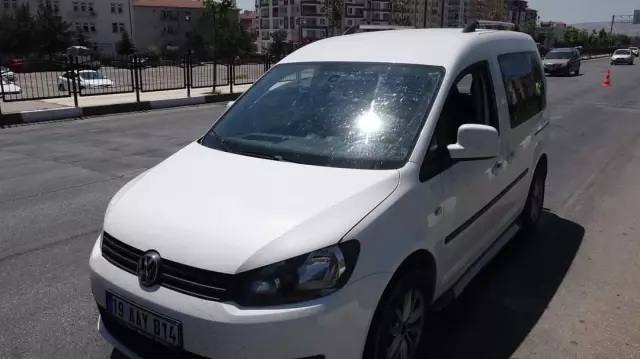 Çalınan aracını trafikte tanıyıp ihbar etti, kovalama sonucu polis kıskıvrak yakaladı