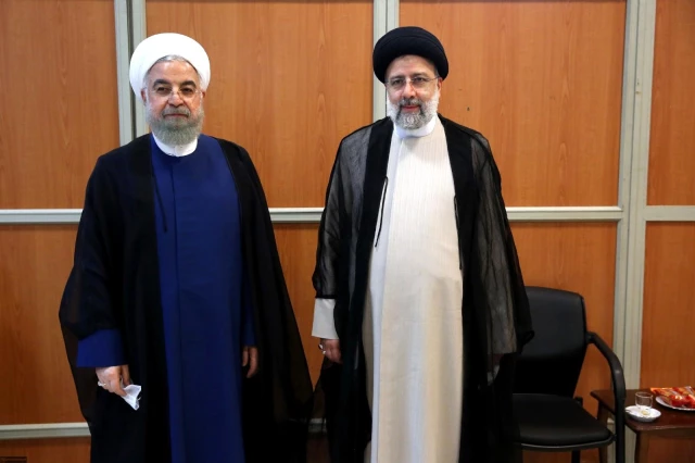 İran'ın yeni Cumhurbaşkanı Reisi mazbatasını aldı