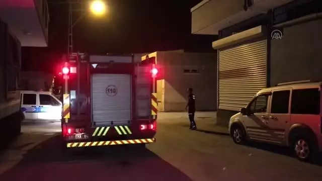 Karısını ve çocuklarını darp eden şüpheli, kapısı kırılarak girilen evde yakalandı