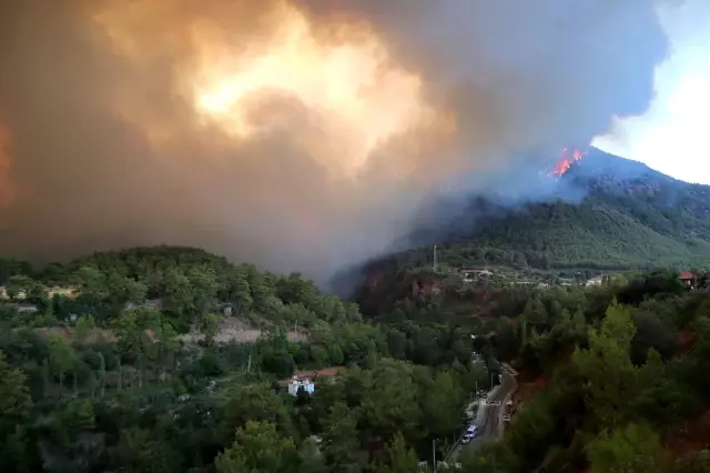 Köyceğiz'de 5 mahalle tahliye edildi