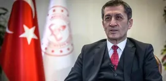 Milli Eğitim Bakanı istifa mı etti? Ziya Selçuk istifa mı etti? Ziya Selçuk ne öğretmeni? Ziya Selçuk yerine kim geldi?