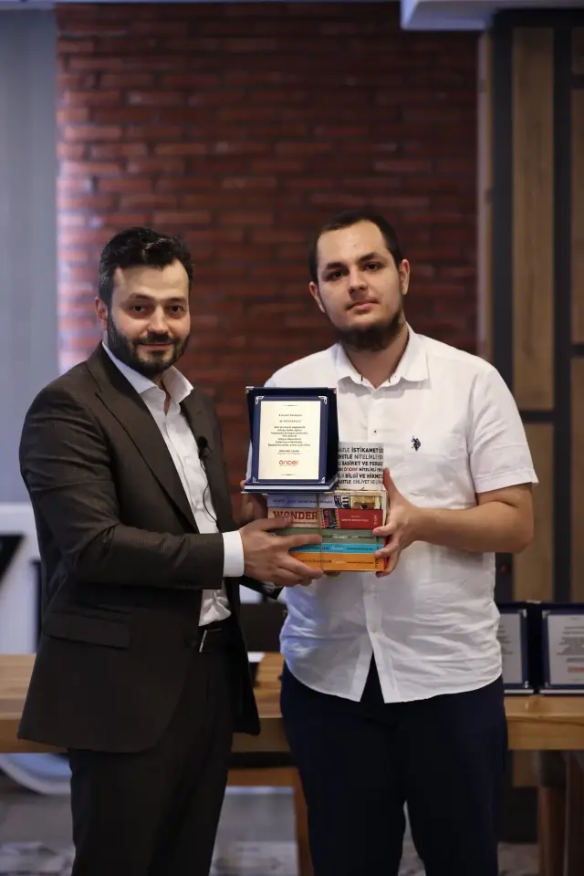 ÖNDER, YKS'de derece yapan öğrencileri misafir etti