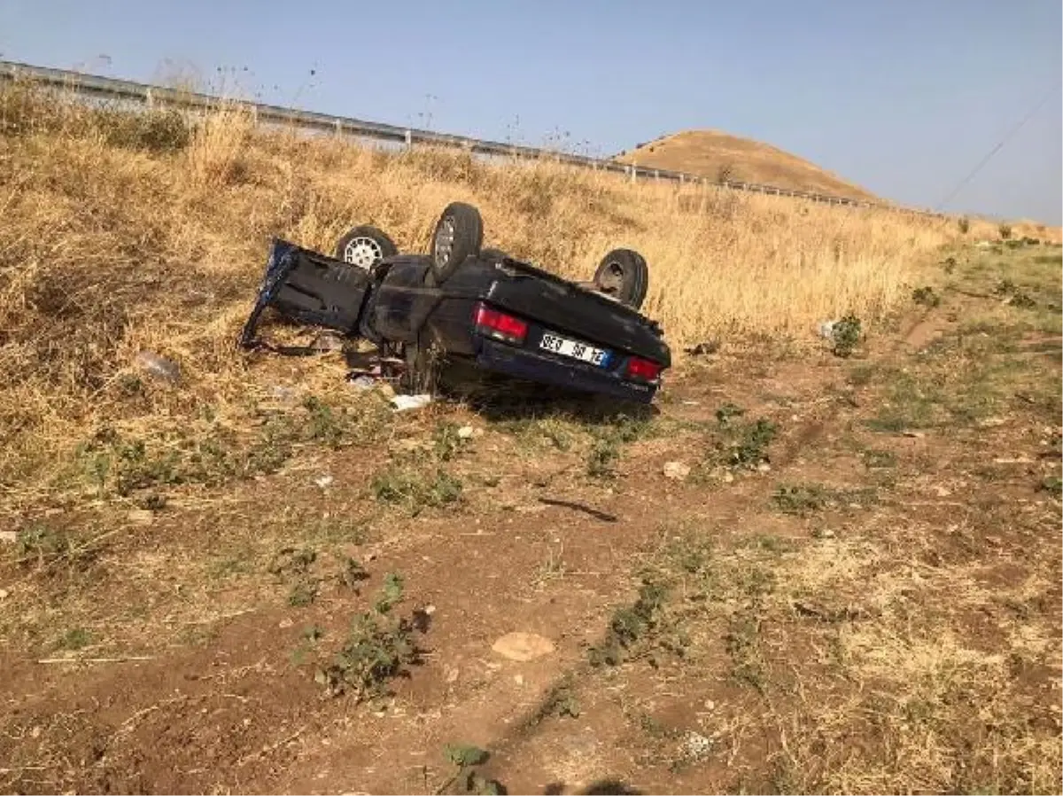 Son dakika haber... Şarampole devrilen otomobildeki çifti ölüm ayırdı