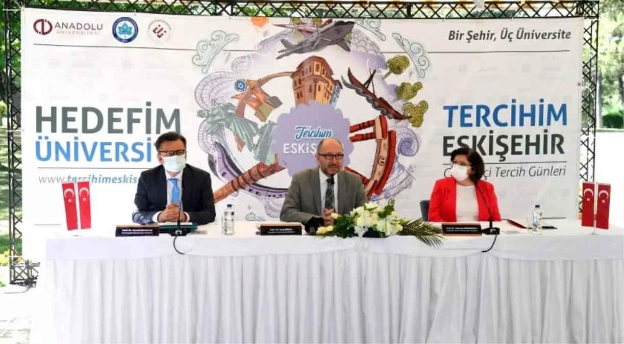 'Tercihim Eskişehir' platformu tercih sürecinde aday öğrencilerinin yanında