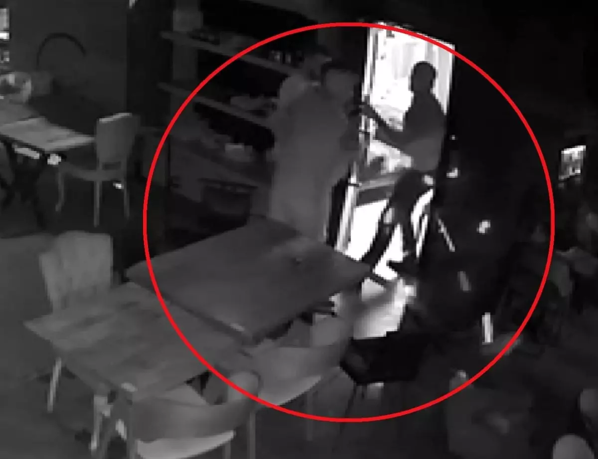 Son dakika haberleri... 1 kişinin öldüğü, 3 kişinin yaralandığı silahlı kavganın görüntüleri ortaya çıktı