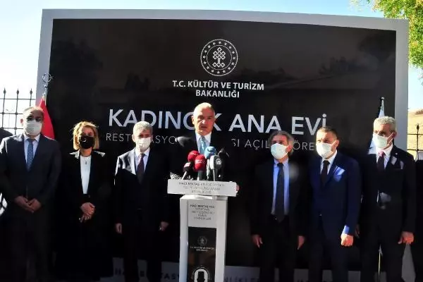 Bakan Ersoy: Nefsimizi ikna etme derdine düşmeden hakikati aramakla yükümlüyüz
