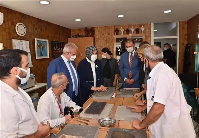 Diyarbakır Valisi Münir Karaloğlu, Olgunlaşma Enstitüsü'nü ziyaret etti