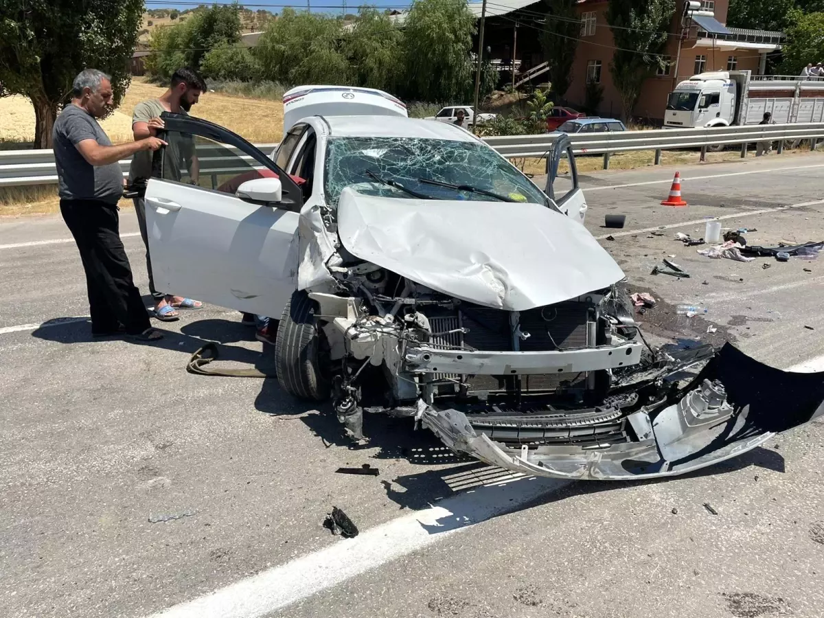 Elazığ'da trafik kazası: 5 yaralı