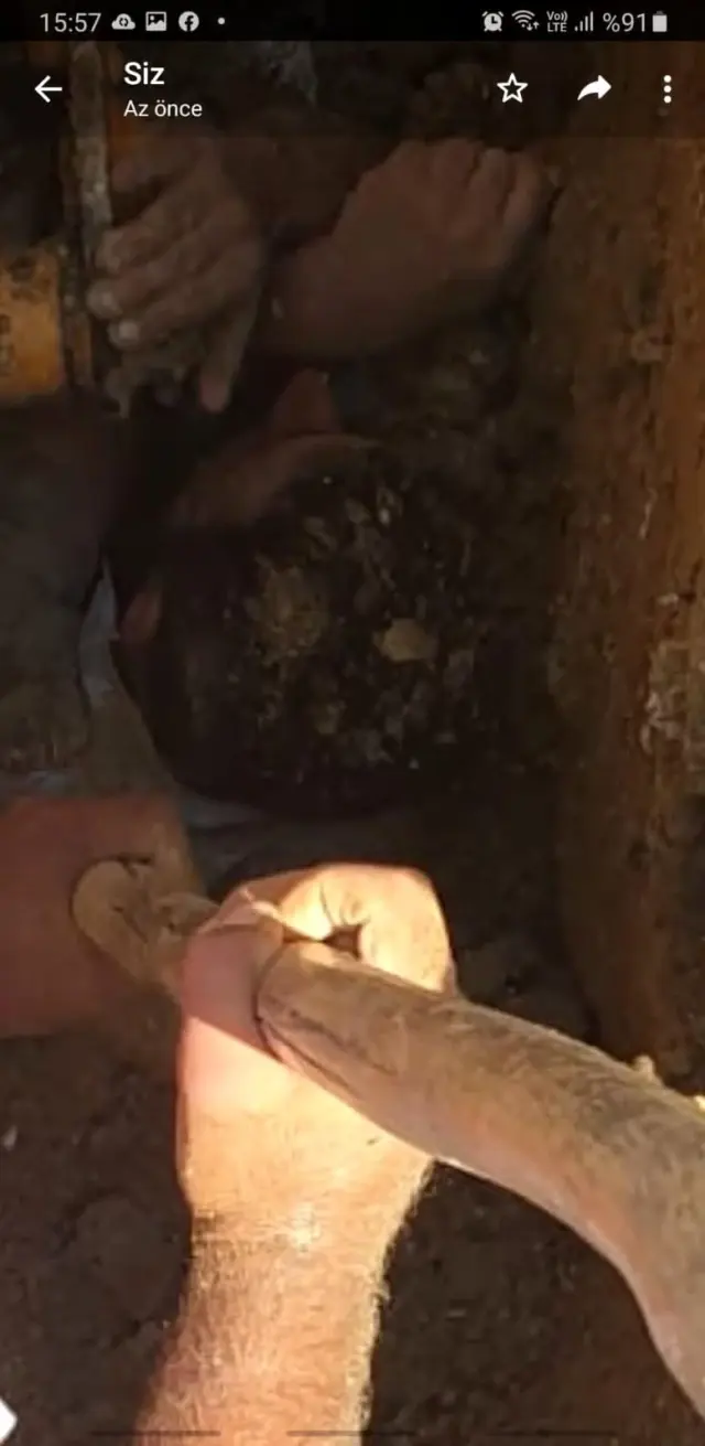 Göçük altında kalan işçi hayata böyle baktı