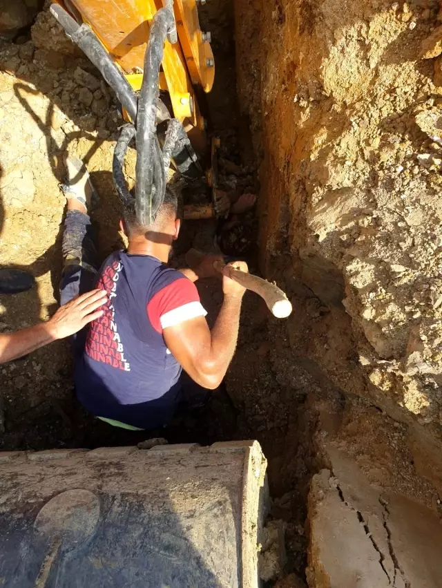 Göçük altında kalan işçi hayata böyle baktı