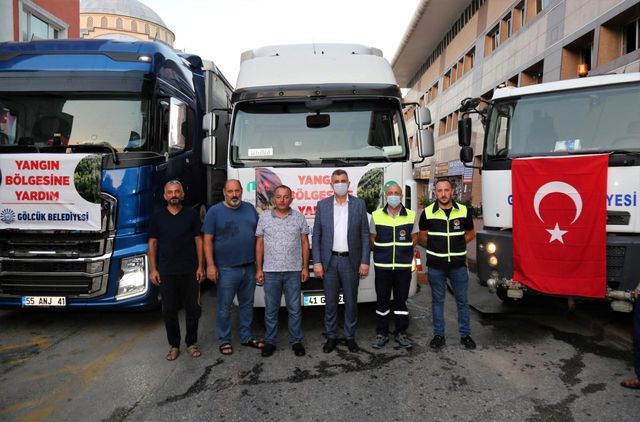 golcuk ten 2 tir yardim malzemesi dualarla 4 14307661 o