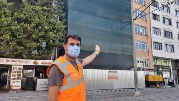 İzmit'te 22 yıldır korku yaratan binanın yıkımına başlandı