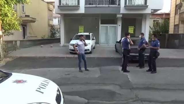 Son dakika haber! KAHRAMANMARAŞ - Buzdolabındaki bozulmuş etler polisi harekete geçirdi