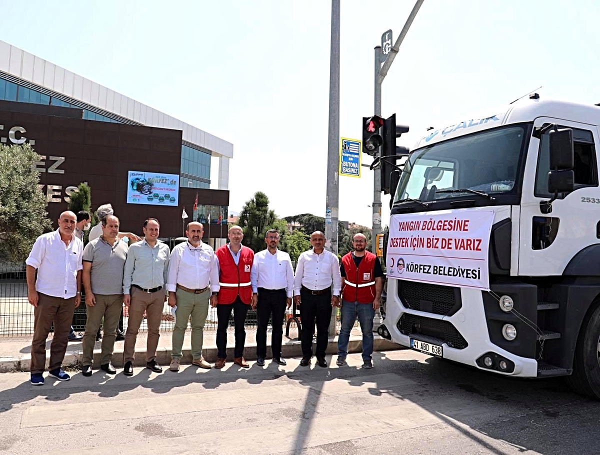 Körfez'den Manavgat'a 1 kamyon yardım malzemesi - Vimarsana News