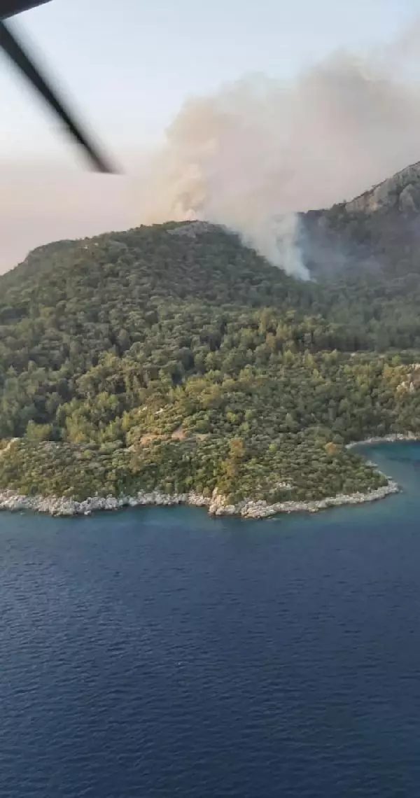 MARMARİS'TEKİ YANGIN 7'NCİ GÜNDE; ALEVLER DELİKLİYOL MEVKİSİNE SIÇRADI, 3 EV VE RESTORAN TAHLİYE EDİLDİ