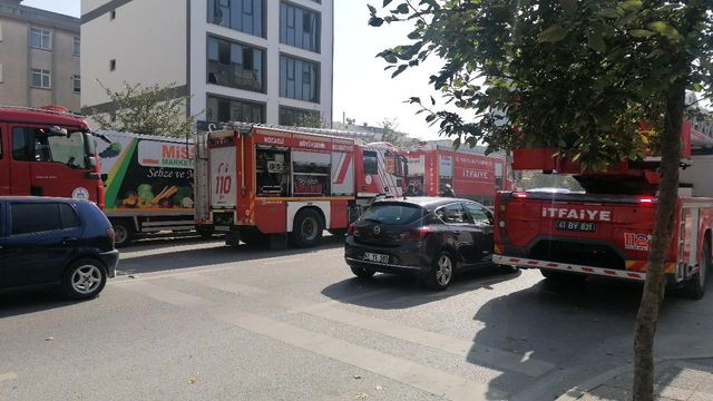 tekel bayisinin deposu alevlere teslim oldu 6 14309609 o