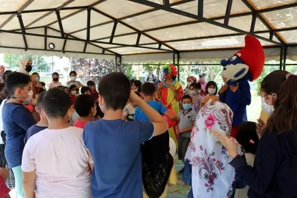 VAN'DA SEVGİ EVLERİ'NDE KALAN ÇOCUKLAR EĞLENDİ