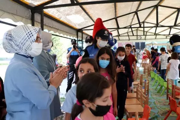 VAN'DA SEVGİ EVLERİ'NDE KALAN ÇOCUKLAR EĞLENDİ