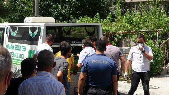 54 yaşındaki taksi şoförü bodrum katında tavana asılmış halde bulundu 54 yaşındaki taksi şoförü bodrum katında tavana asılmış halde bulundu