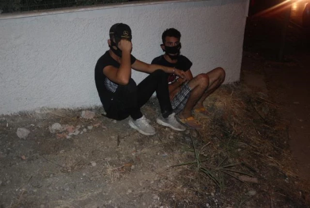 Adana'da hırsızlık şüphelileri konut sahibine yakalandı