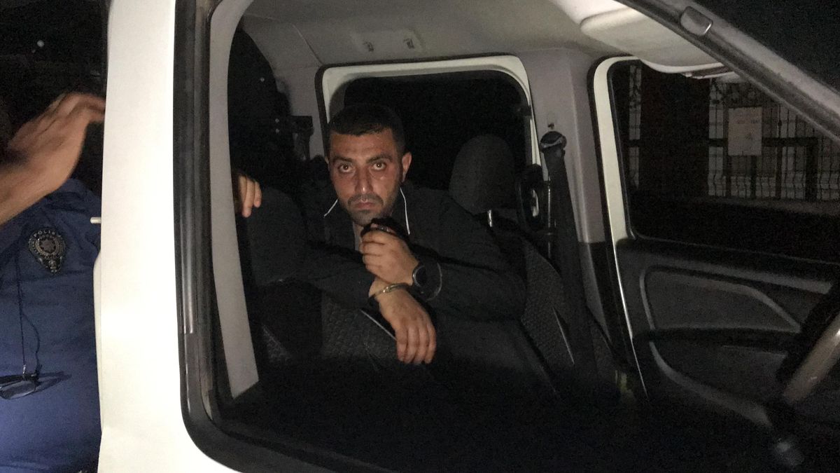 Adana'da iki hırsızlık şüphelisinden biri kovalamaca sonucu yakalandı -  Haberler