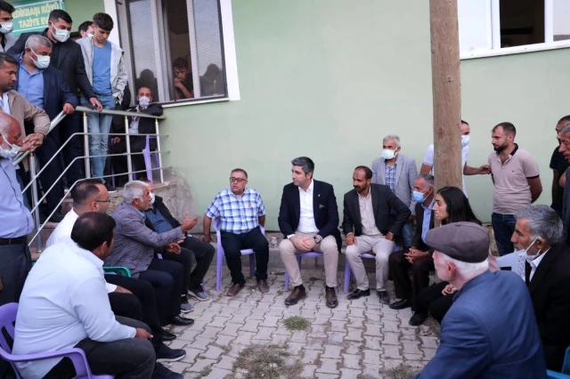 Son dakika haber | Lider Gökhan Yüksel ve İBB heyetinden, Van'da sel mağdurlarına ziyaret