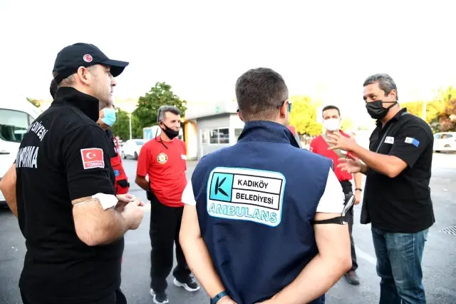 Kadıköy orman yangınlarıyla mücadeleye destek için üçüncü ekibini yolculadı